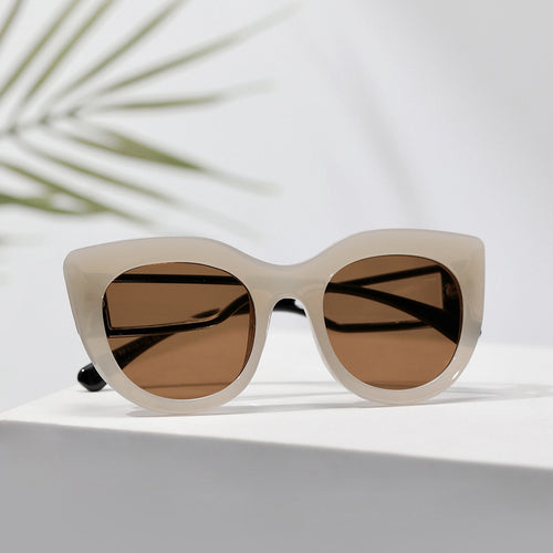 Damen modische Cat-Eye Sonnenbrille mit breiten UV-Schutz Gläsern Karnz