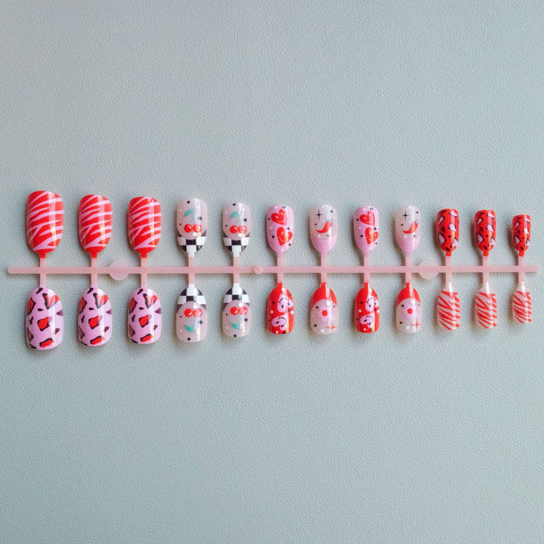 Verspieltes Nagelkunstdesign