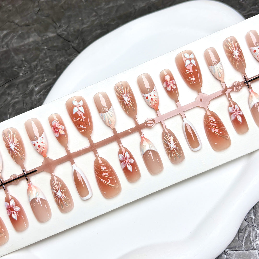 Dekoratives Floral Articulation Press-On Nail Set