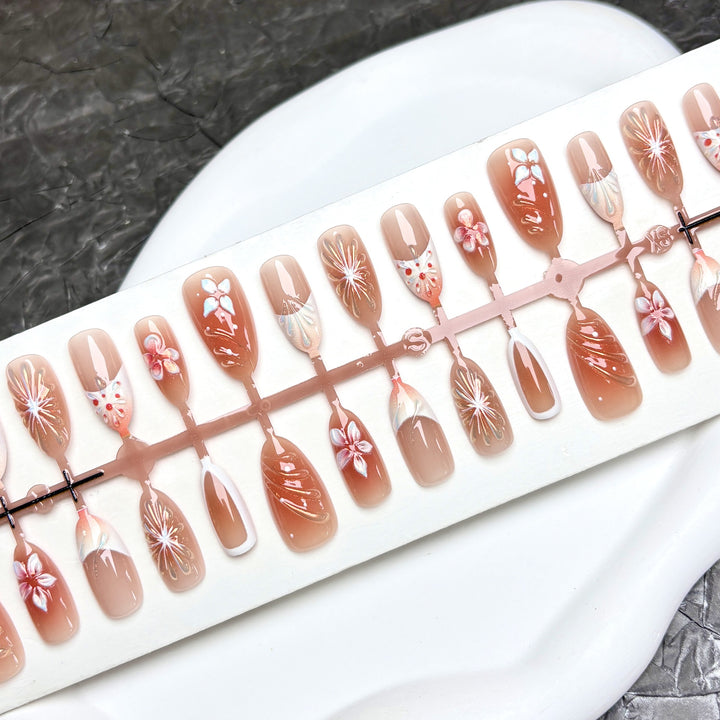 Dekoratives Floral Articulation Press-On Nail Set
