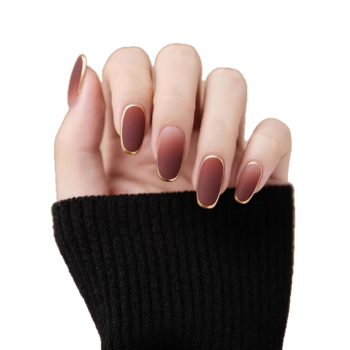Matte Finishing Press-On-Nagel Set mit Goldrändern