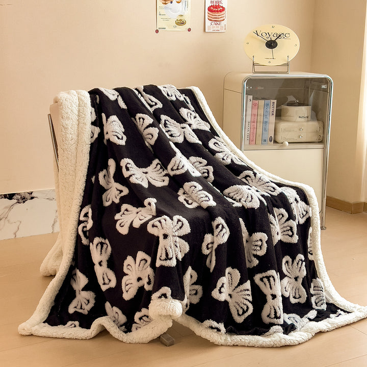 Gemütliche floral gemusterte Fleece-Decke