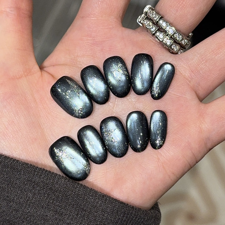 Kunstnagelspitzen Im Eleganten Design Karnz