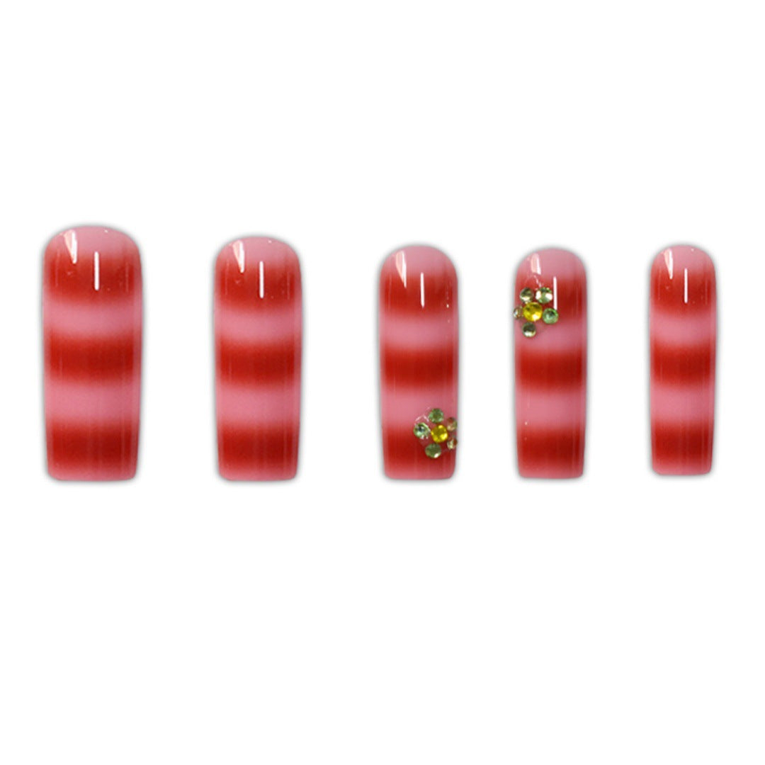 Glamouröse Acryl-Nagelkunst Karnz