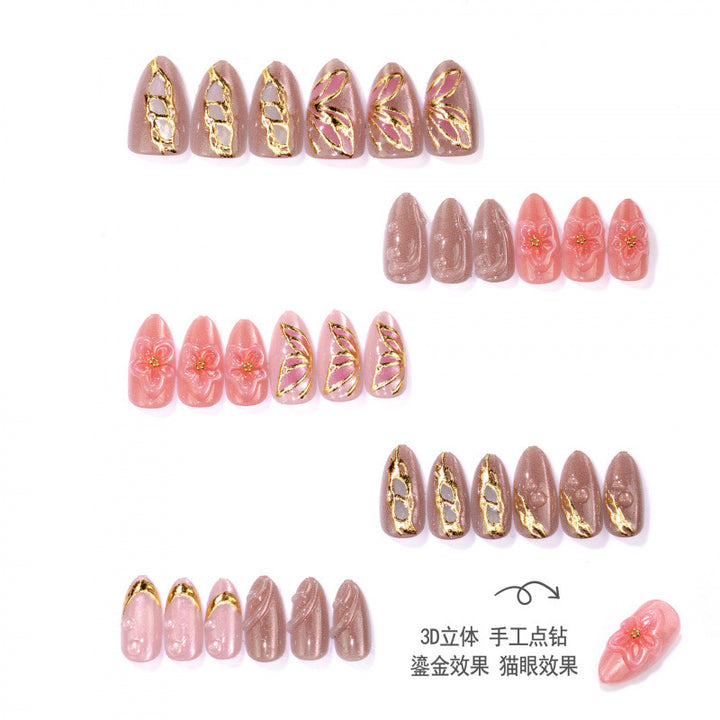Elegante floral verzierte Press-On Nagelkollektion