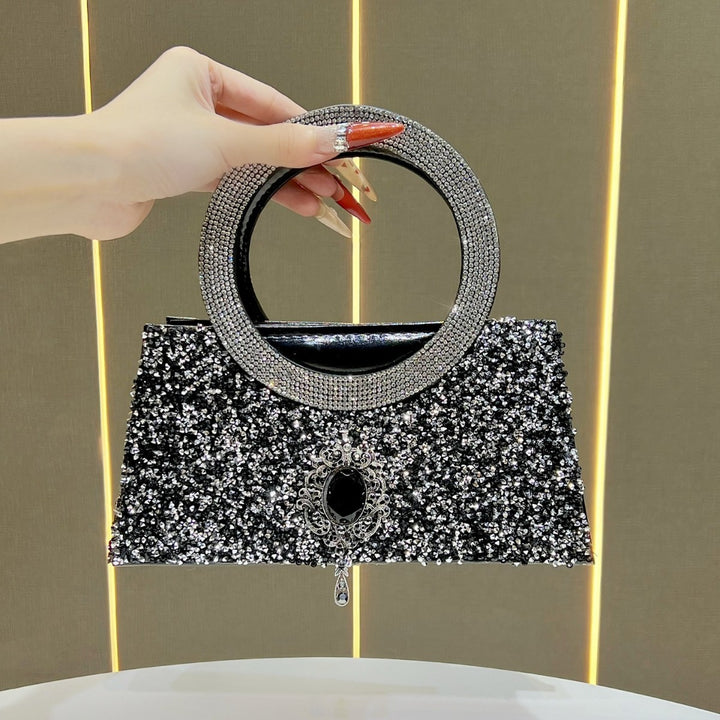 Glänzende strukturierte Abendhandtasche