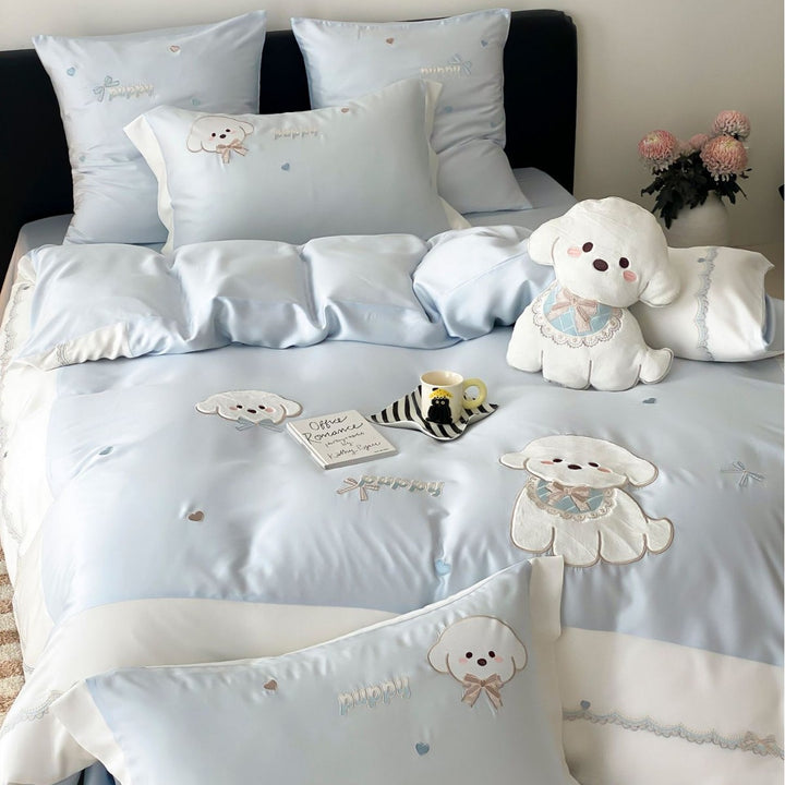 Kinder-Bettwäsche-Set aus Baumwollsatin mit bestickten Hund-Applikationen und Kuschelplüschtier