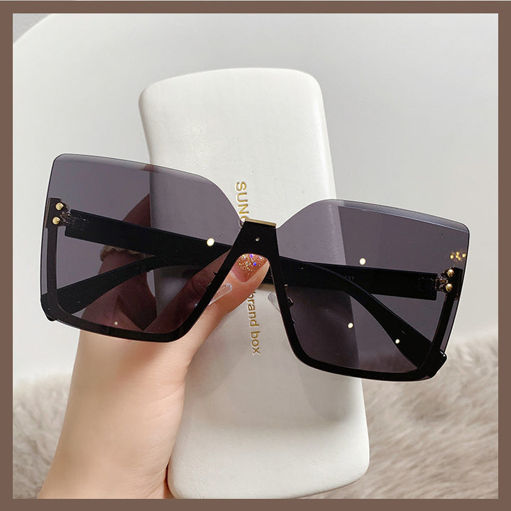Damen Oversized Sonnenbrille im modernem Design mit UV-Schutz Karnz