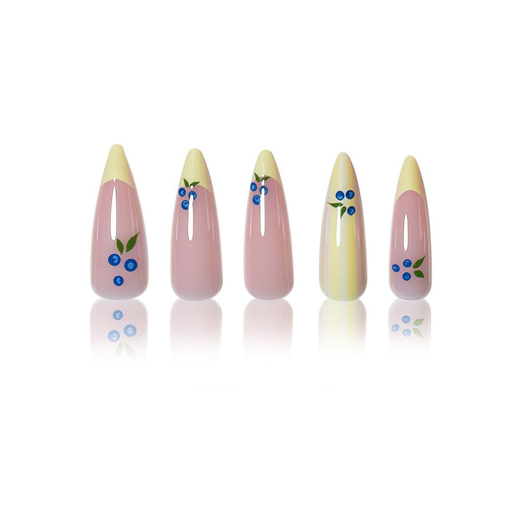 Künstlerisches florales Design Press-On Nägel Karnz