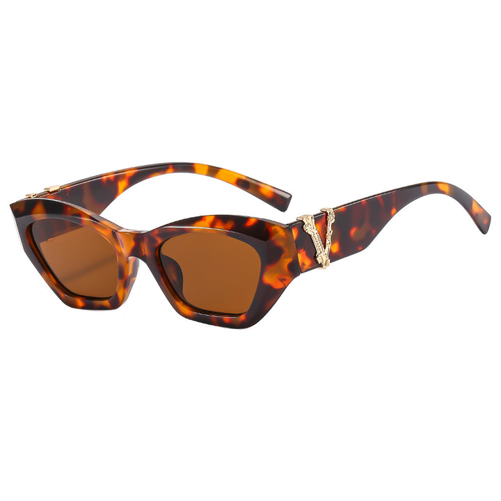 Damen Cat-Eye Sonnenbrille mit luxuriösen Details Karnz