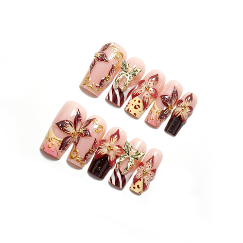Stilvolle Floral Nail Art