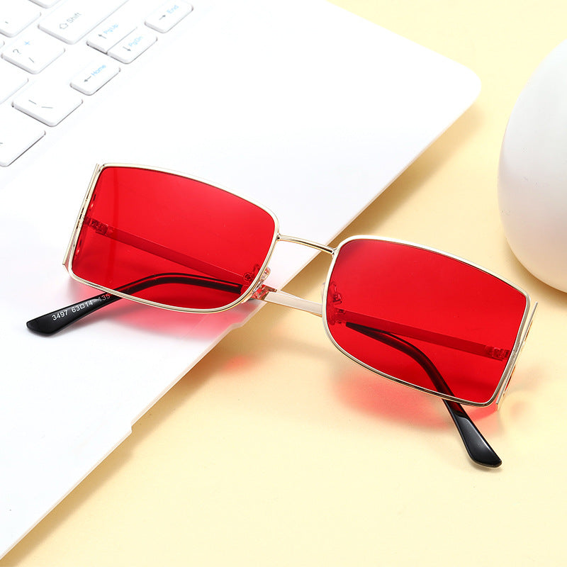 Damen Designer-Sonnenbrille mit auffälligem Rahmen Karnz