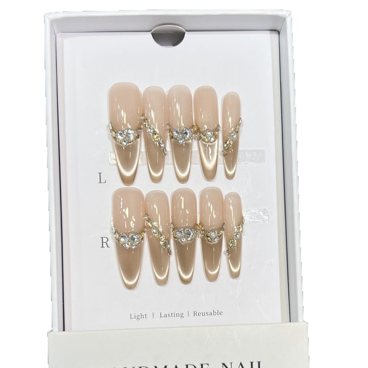 Elegantes Stiletto Press-On Nail Set mit Rhinestones-Design Karnz