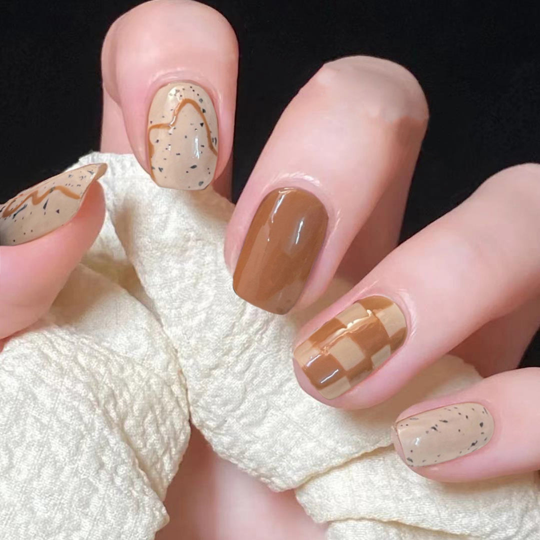 Kreative Nagelkunst Karnz