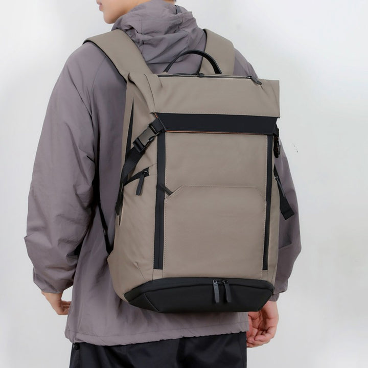 Innovativer Mehrfunktions-Reiserucksack