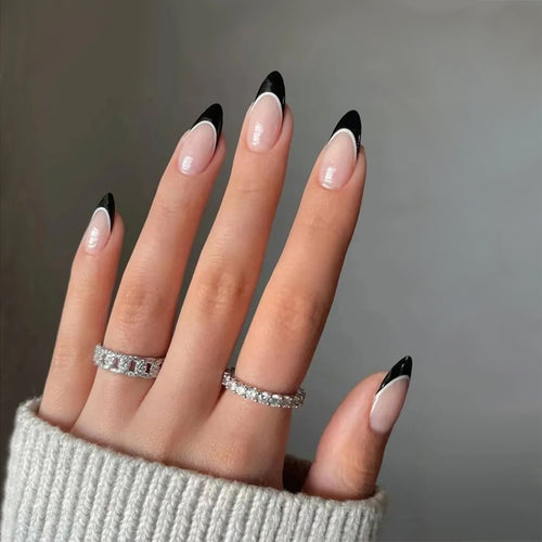 Elegante Stiletto French Tip Press-On Nägel Karnz