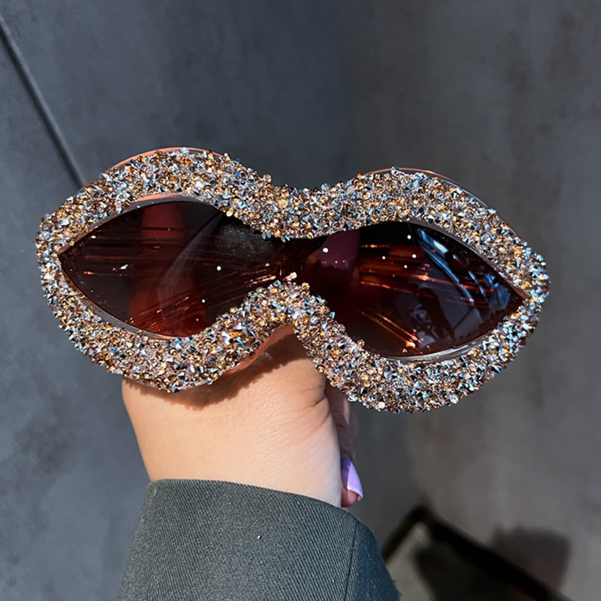 Damen statement Sonnenbrille mit funkelndem Strassbesatz Karnz