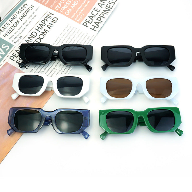 Damen Modische Sonnenbrille mit kantigem Rahmen und UV-Schutz Karnz