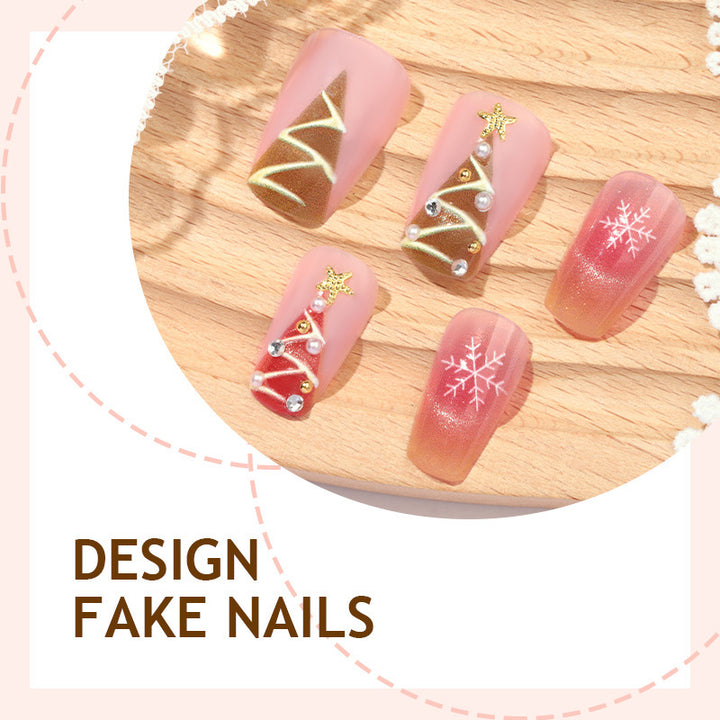 Kunstnagelset mit festlichem Weihnachtsmotiven und Glitzerapplikationen Karnz
