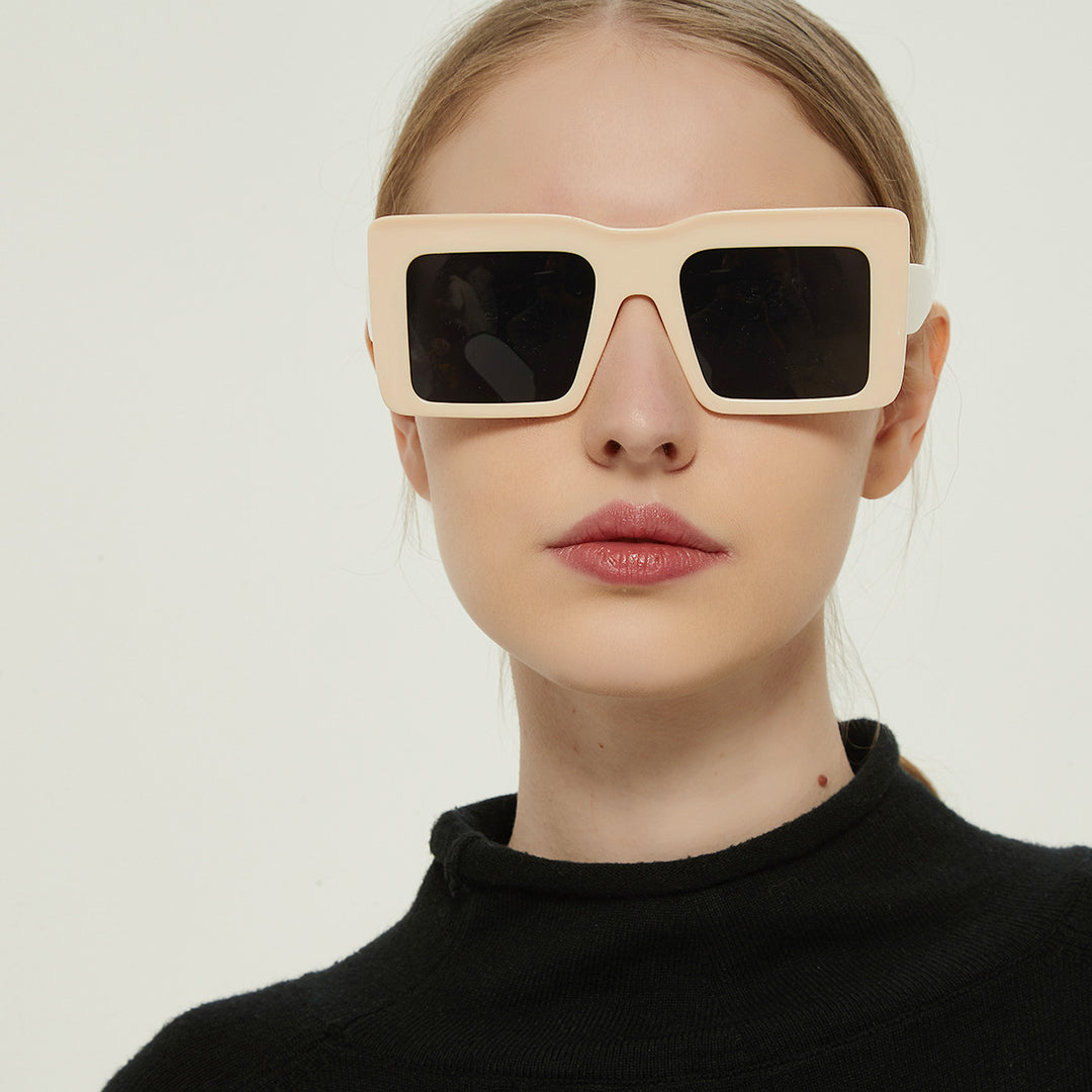 Damen quadratische Sonnenbrille mit transparentem Rahmen und UV-Schutz Karnz