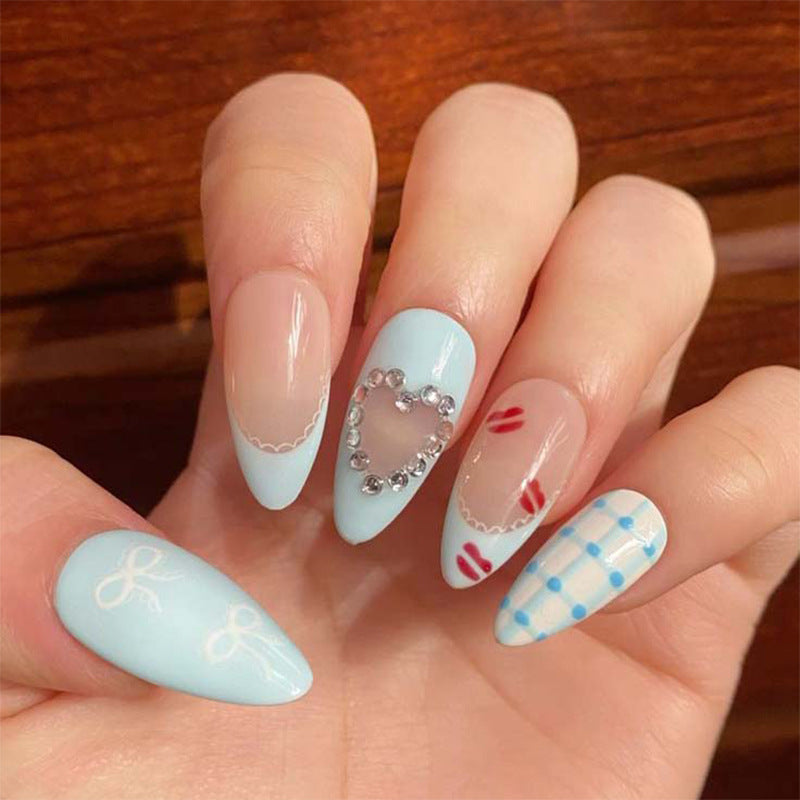 Dekoratives Stiletto Nagelkunst Set