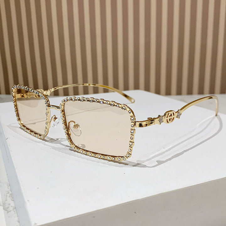 Damen elegante quadratische Sonnenbrille mit luxuriösem Strassrahmen Karnz