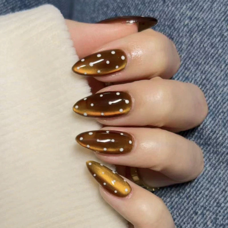 Künstlerische Stiletto Press-On Nägel mit Punkte Design
