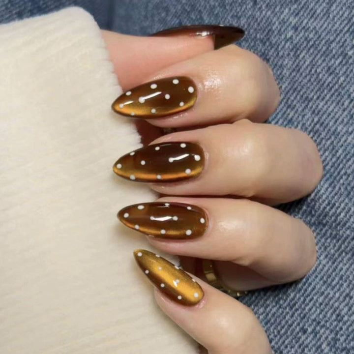 Künstlerische Stiletto Press-On Nägel mit Punkte Design