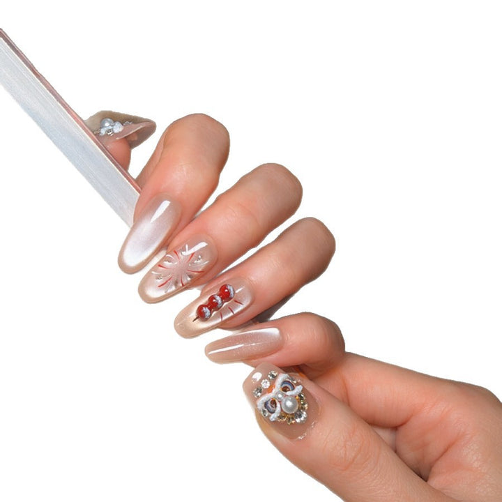 Dekoratives Press-On Nail Art Set mit Juwelenakzenten Karnz