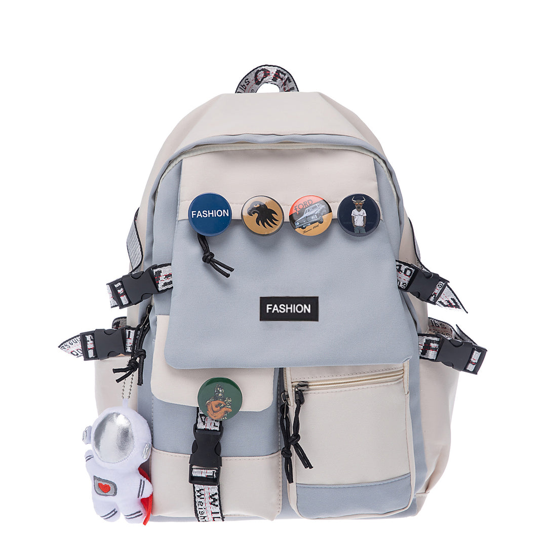 Moderner Rucksack mit Vielseitigen Fächern und Kreativen Applikationen Karnz