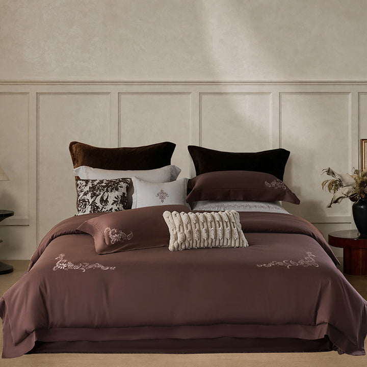 Hotel-Stil Bestickte Baumwollsatin Bettwäsche Set mit Ecken Floral-Motiv und Strick-Lumbar-Kissen