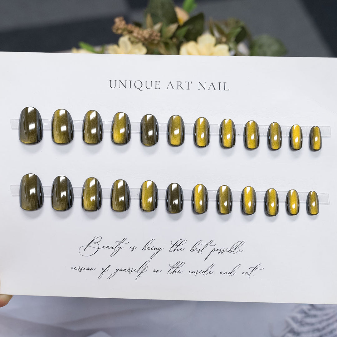 Stylische Druck-Nagelkollektion