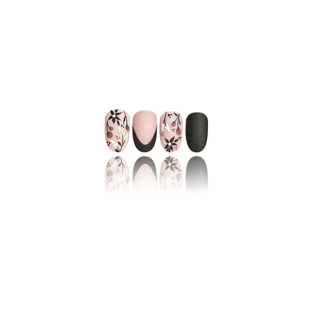 Kunstnagelset mit eleganten floralen Akzenten und stilvollem Glanz Karnz