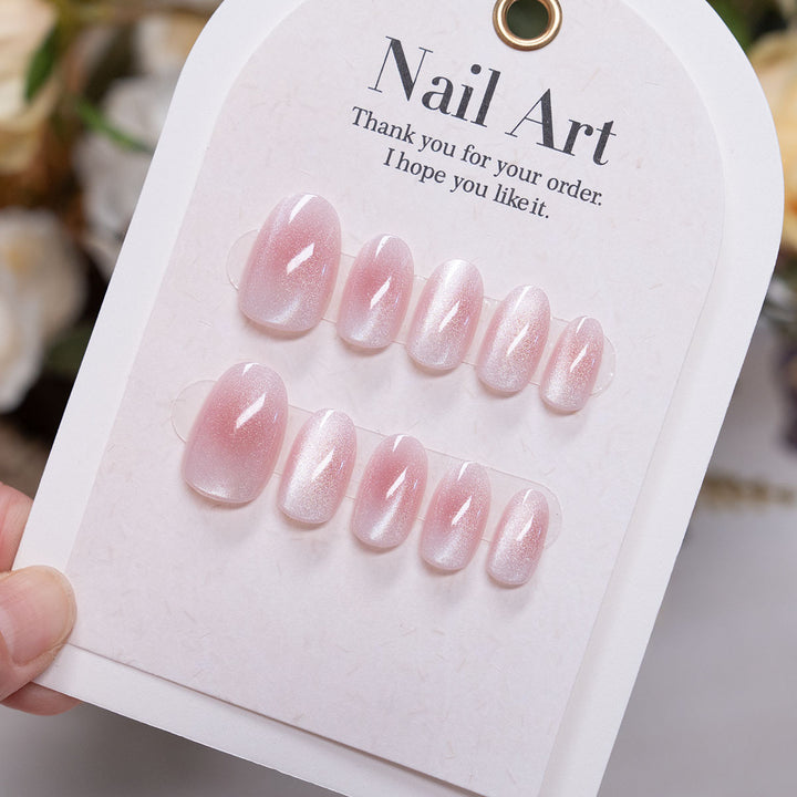 Glänzende französische Tipp-Nagelerweiterungen