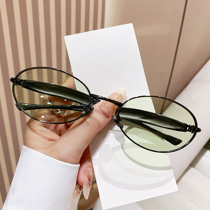 Damen modische Oversized-Sonnenbrille mit elegantem Design Karnz