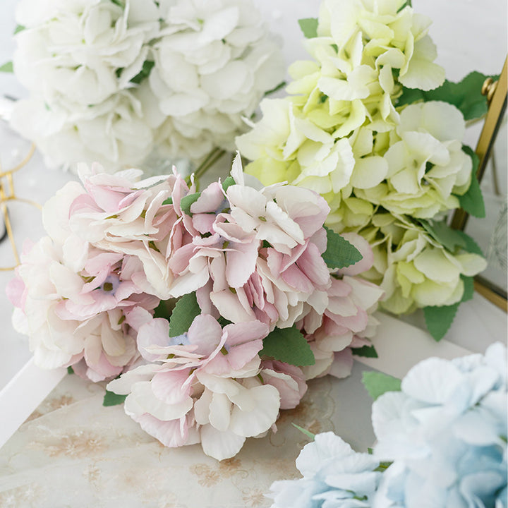 Künstlicher Hortensienblumenstrauß