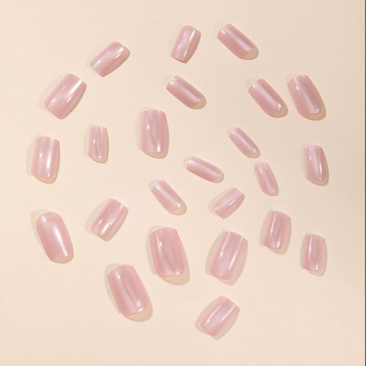 Elegante Glänzende Nagelverlängerungen Karnz