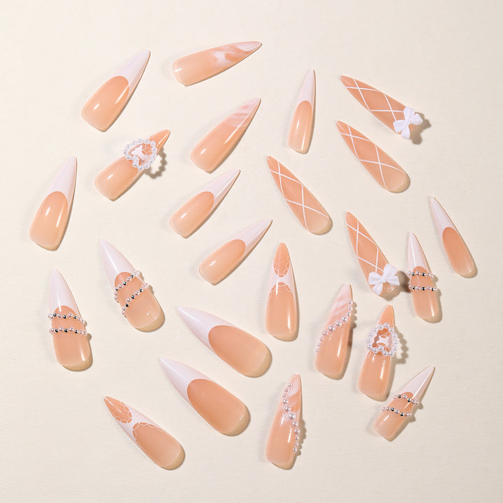 Elegante Stiletto Strass Nagelkunst Verlängerungen Karnz
