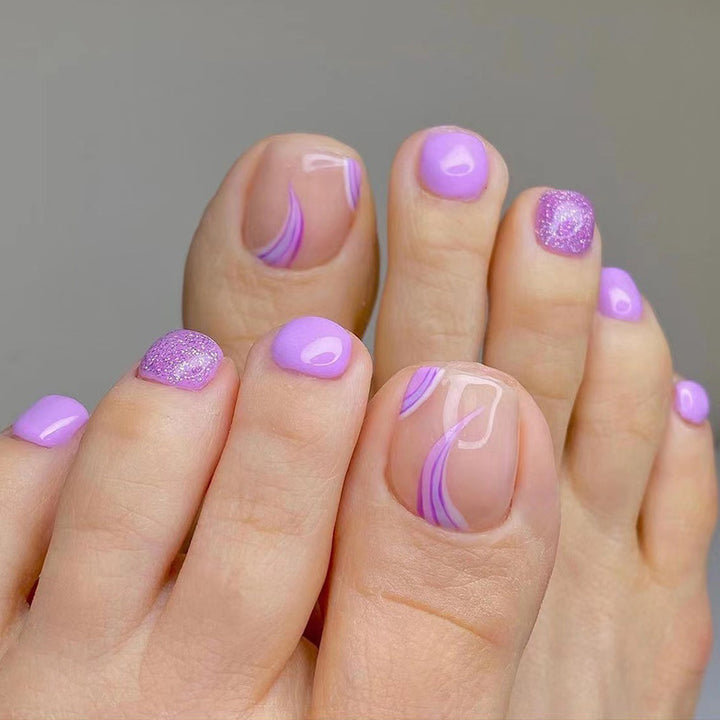 Kreative Fußnagelkunst Karnz