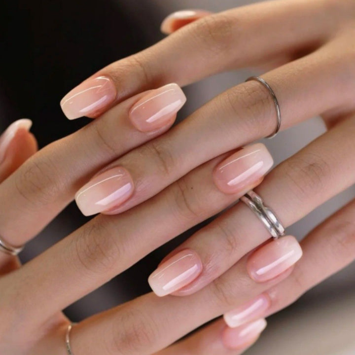 Elegantes Ombré Press-On Nagelset Karnz