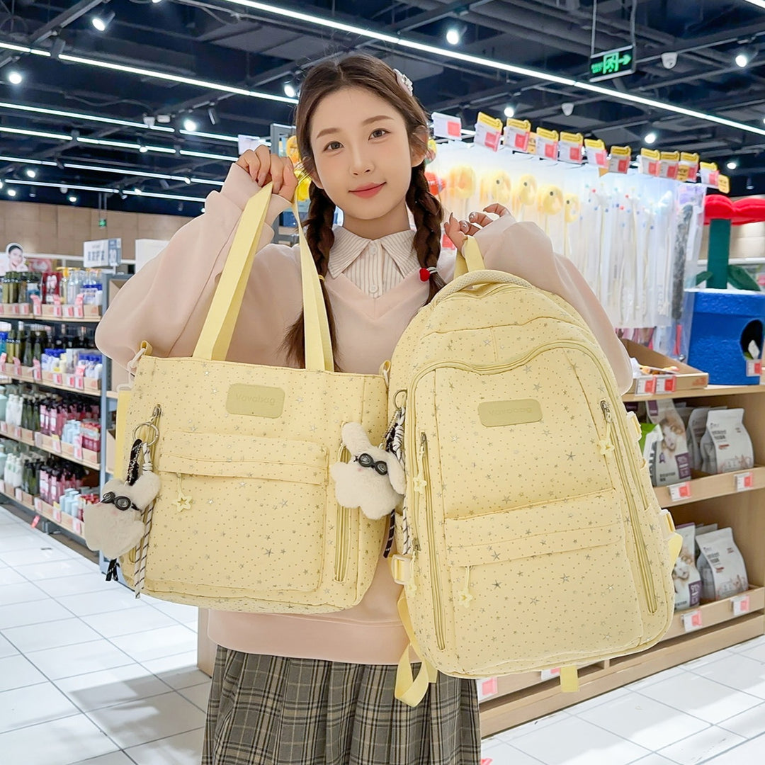 Stylischer Mehrzweck-Rucksack mit dekorativen Akzenten Karnz