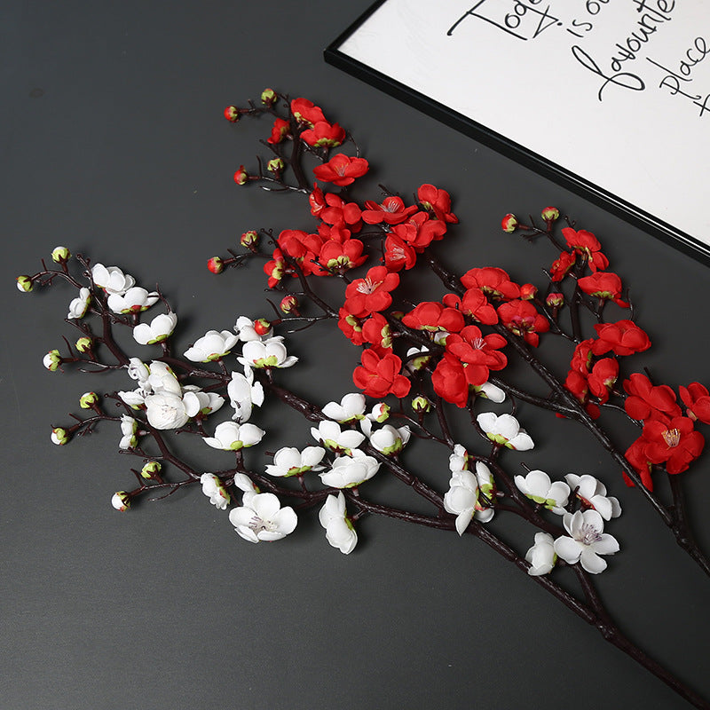 Dekorative Blumen für die Innendekoration