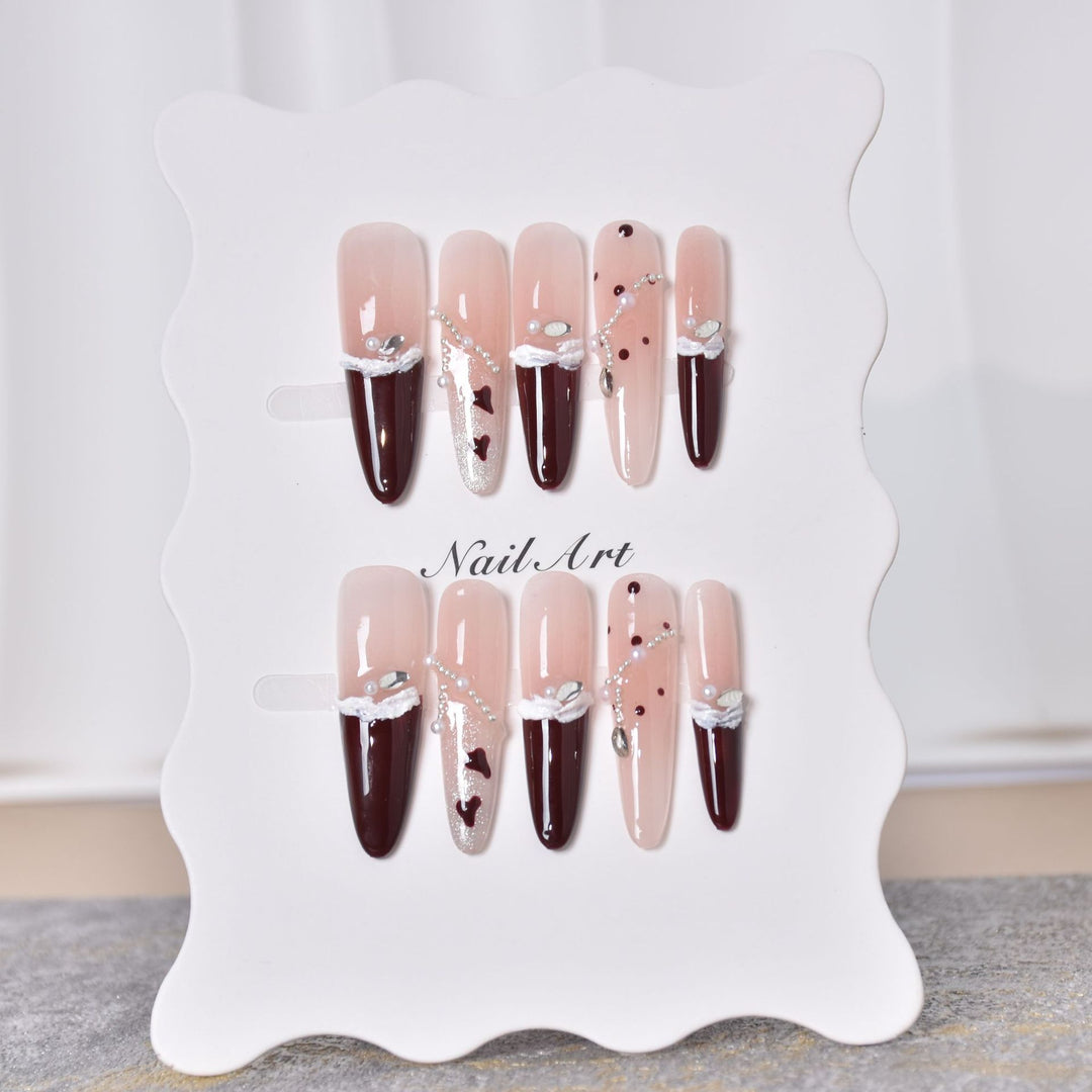 Künstlerisches Stiletto Press-On Nagelkunst Set Karnz