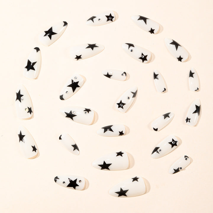 Star-Accent Stiletto Nagelkunst Extensions Karnz