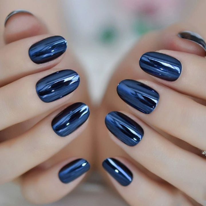 Glänzendes Stiletto Press-On Nagelset Karnz