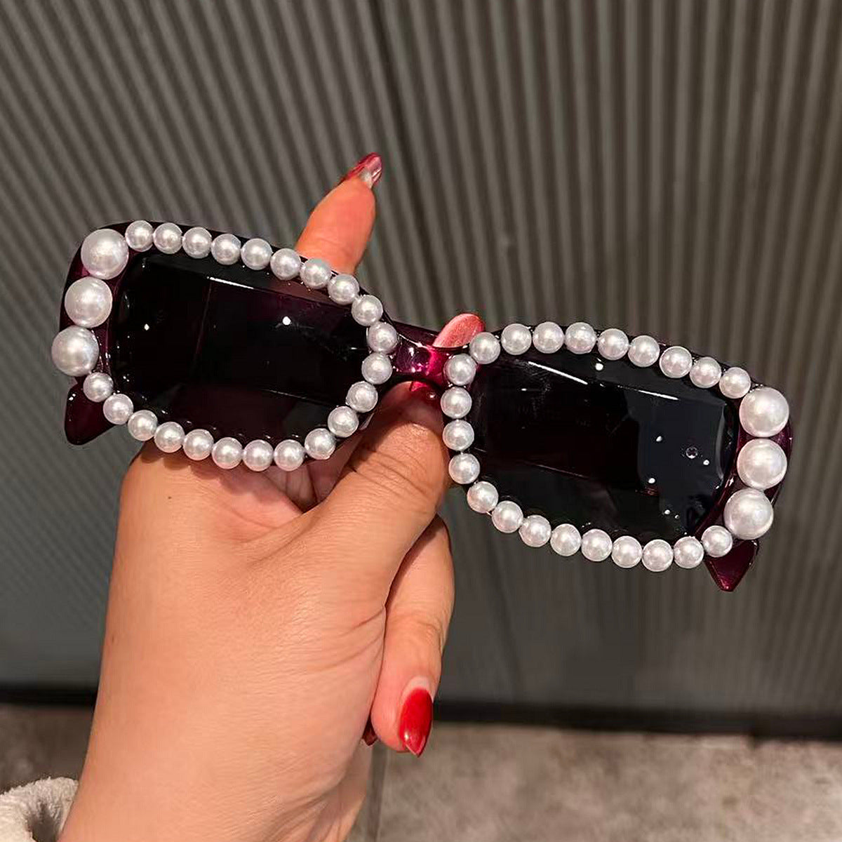 Damen modische Sonnenbrille mit luxuriösem Perlenrahmen Karnz