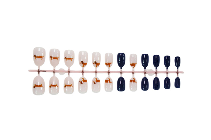 Kunstnagelset mit kreativen Tiermotiven und eleganten Akzenten Karnz