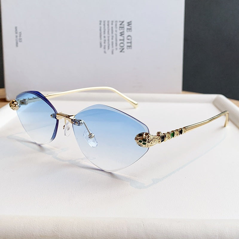 Damen Cat-Eye Sonnenbrille mit luxuriösem Schmuckrahmen Karnz