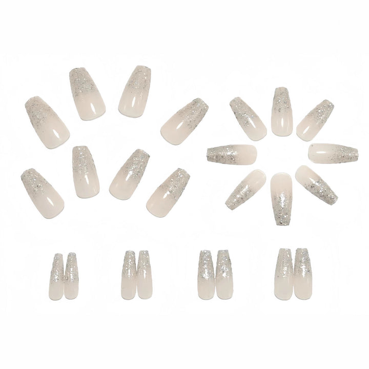 Kunstnägel mit Glitzer-French-Spitze Karnz