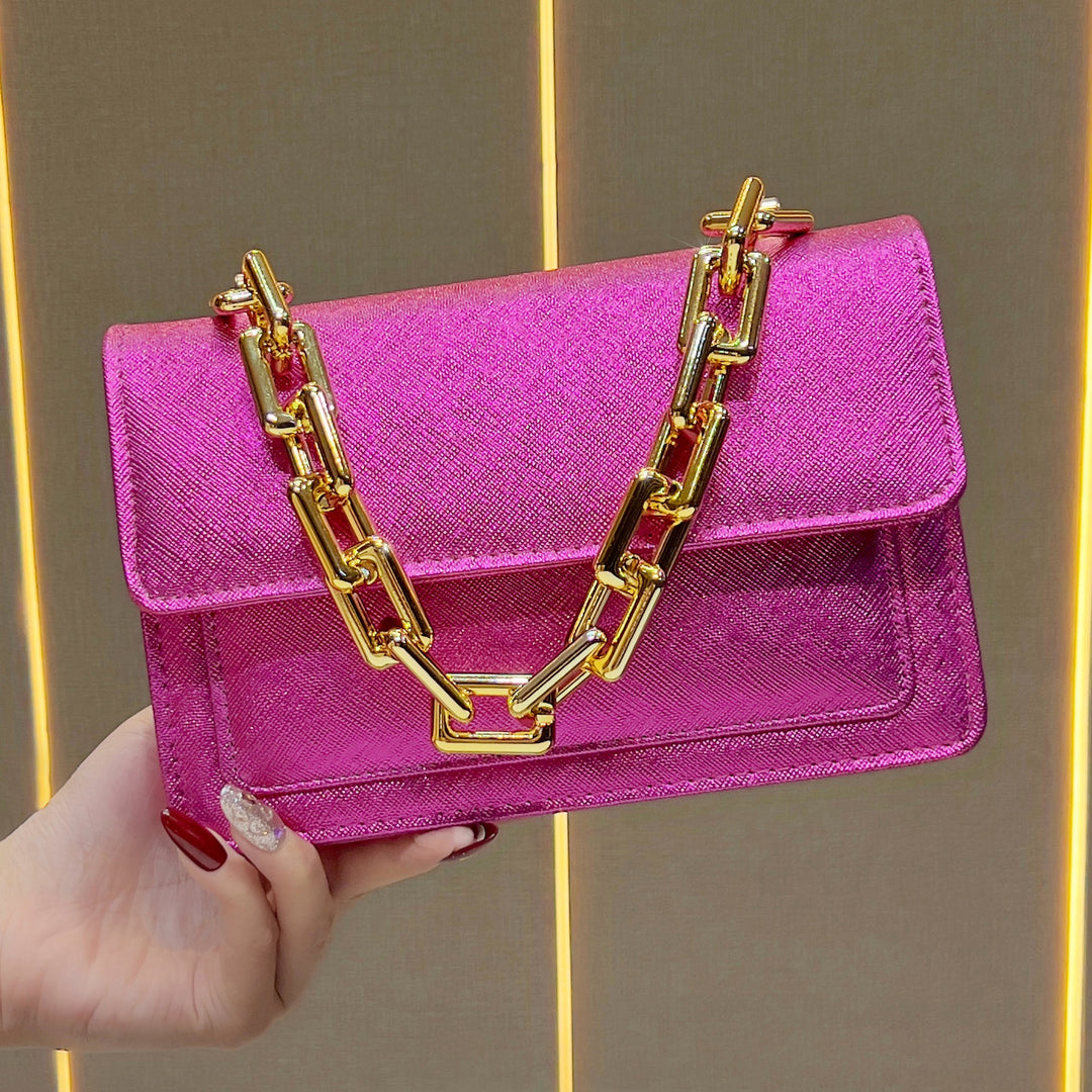 Elegante Handtasche mit Kettengriff